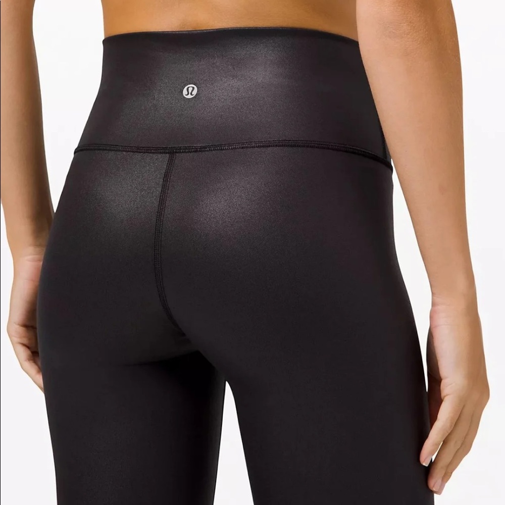 **SOLD** NWT Lululemon Wunder Under 28” SE